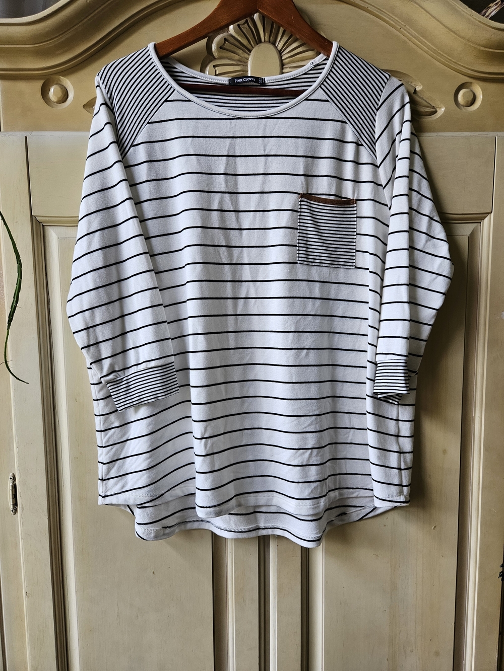 Black & White Striped Scoop Neck Tee